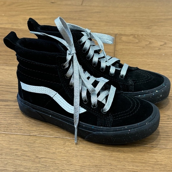 Vans GS SK8-Hi MTE - Youth Size 2‎ - Black Suede & Sparkle - EUC - Picture 1 of 10